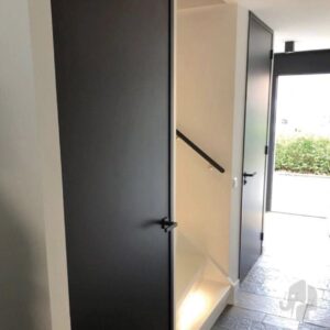 porta-alta-piatto-negro