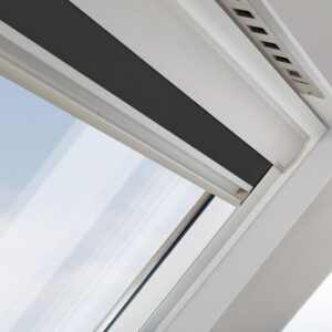 verduisterend-rolgordijn-265-grafiet-fakro-arf