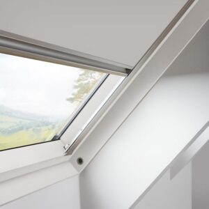 verduisterend-rolgordijn-055-lichtgrijs-fakro-arf