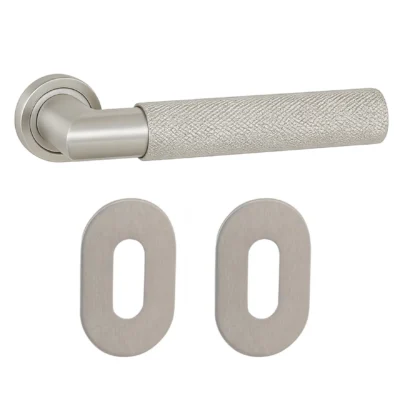 Amante-RVS-deurkruk-met-sleutelrozet-voor-austria-binnendeur