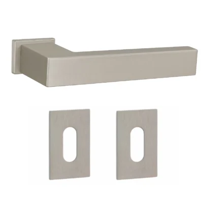 Nassau-RVS-deurkruk-met-sleutelrozet-voor-austria-binnendeur