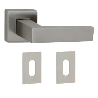 coco-rvs-deurkruk-met-toiletset-voor-austria-binnendeur-1